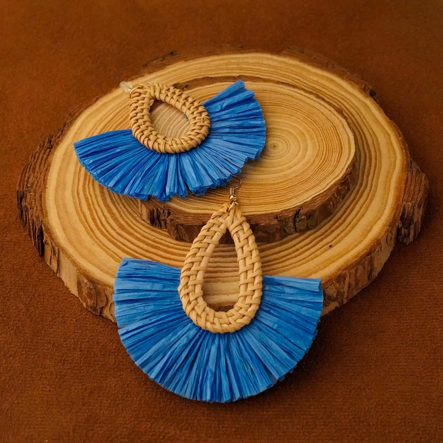 Statement Raffia Tassel Earrings Boho Summer Beach Earrings Lightweight Straw Wicker Dangle Drop Earrings Trendy Rattan Fringe Jewelry for Women