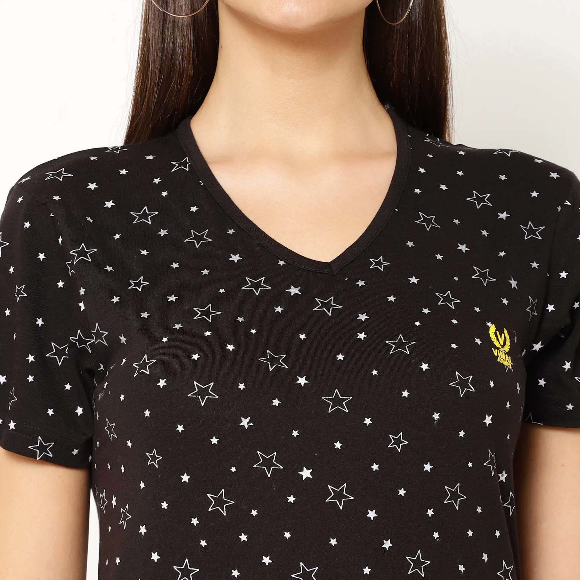 Vimal Jonney Black Color T-shirt For Women